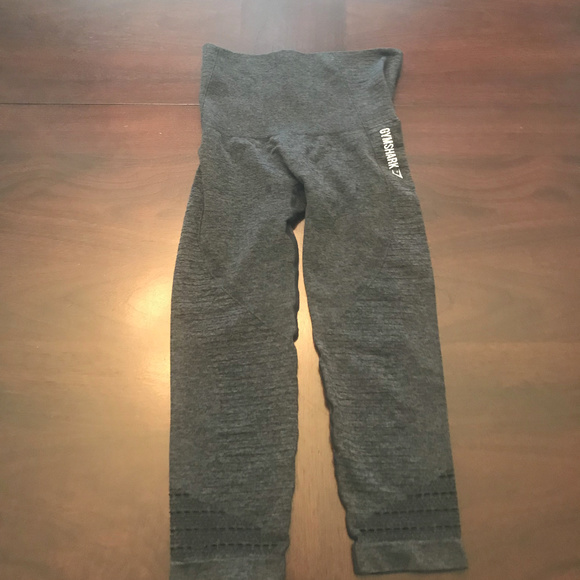 Gymshark Pants - Gymshark Cropped Leggings, XS Dark Grey